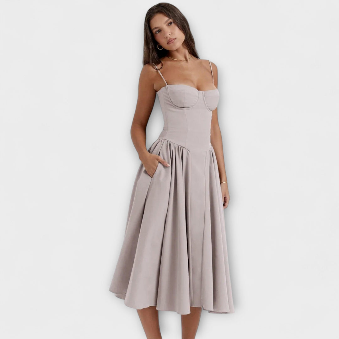 Rosalie | Raffinerad ärmlös korsettklänning