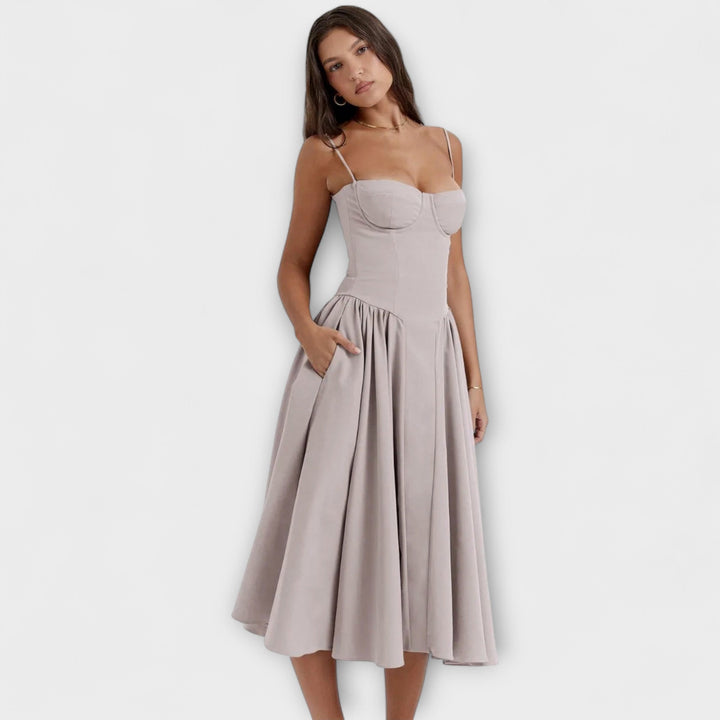 Rosalie | Raffinerad ärmlös korsettklänning